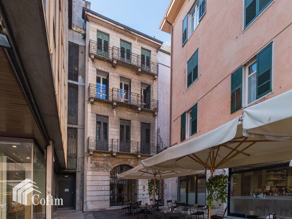 Appartamento cinque locali  in AFFITTO in piazza Capretto  Verona (Centro Storico) - 18