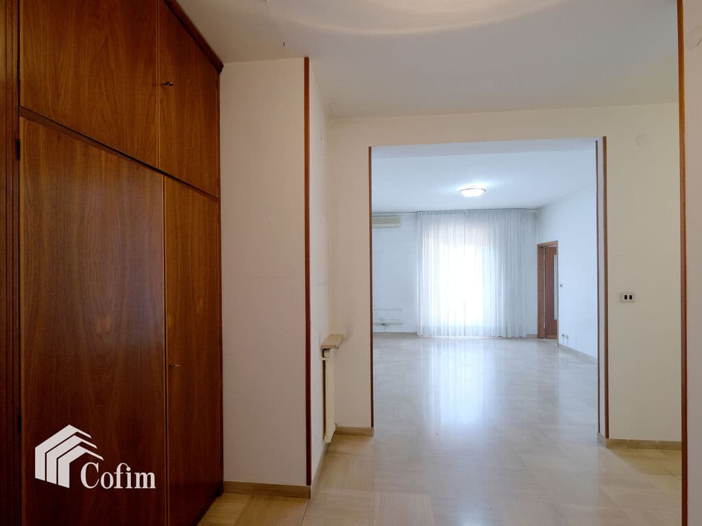 Appartamento quadrilocale in VENDITA luminoso piano alto zona Castelvecchio  Verona (Centro Storico) - 3