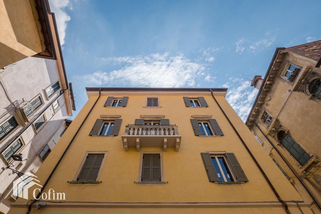Two-rooms Apartment Verona (Centro Storico) - 2