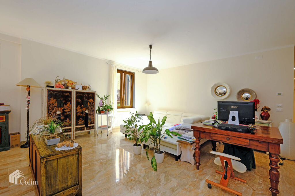 Four-rooms Apartment RENOVATED for SALE side Via Mazzini/Piazza Erbe  Verona (Centro Storico) - 3