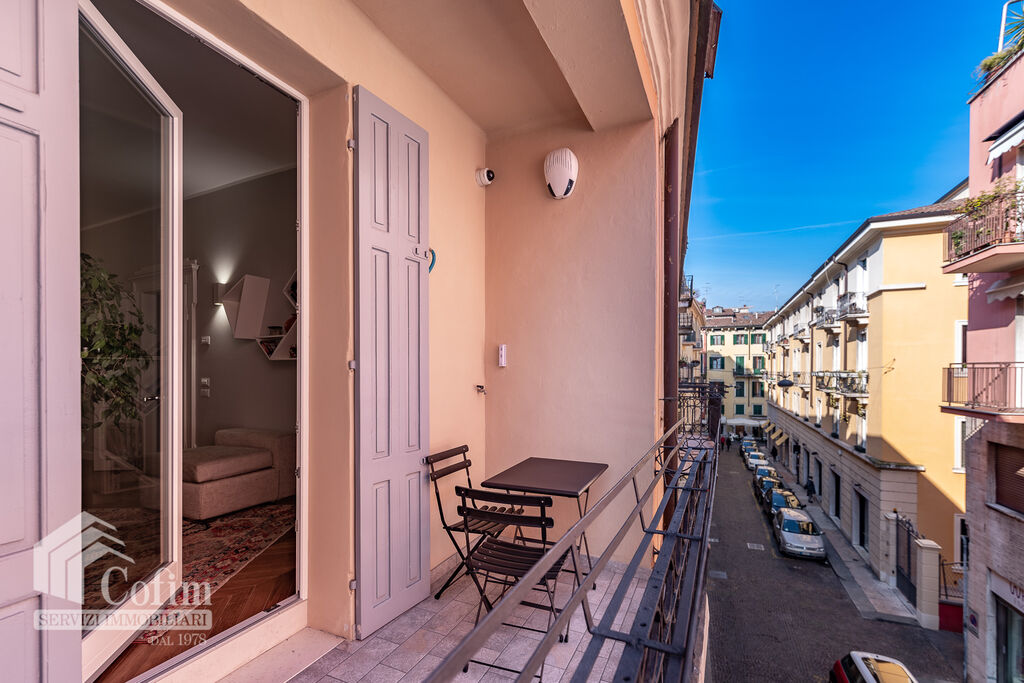 Five-rooms Apartment Verona - 11