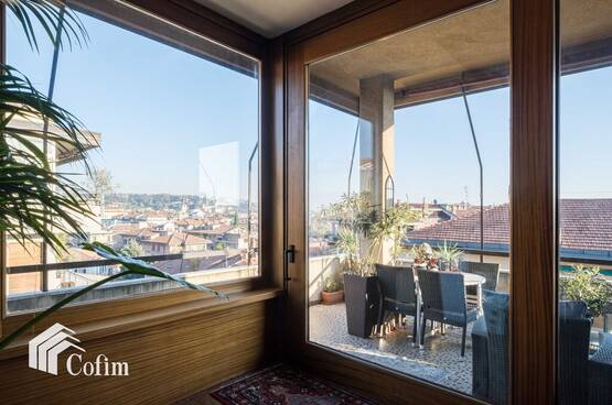 Appartamento cinque locali Ultimo piano panoramico vicinanze piazza Vittorio Veneto con box Verona (Borgo Trento)