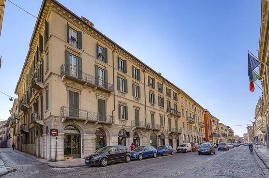 Five-rooms Apartment Verona MA3210