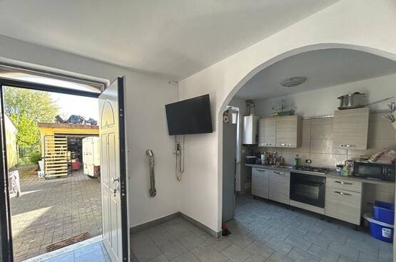 Villa a schiera IN VENDITA CON GIARDINO PRIVATO E BOX San Giovanni Lupatoto