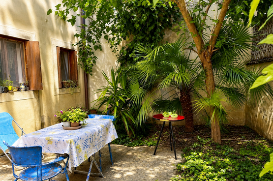 Two-rooms Apartment with delicious private garden in San Nazaro area  Verona (Veronetta)