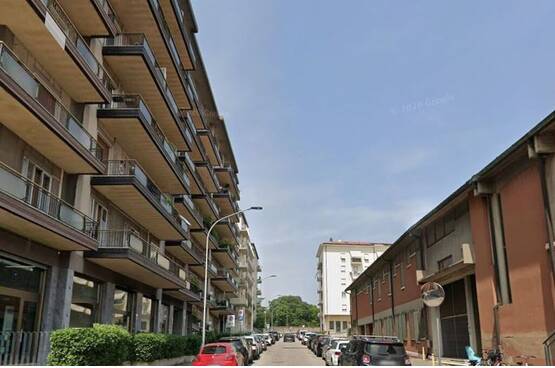 Appartamento quadrilocale AL PIANO ALTO BALCONATO IN VENDITA V.ZE TRIBUNALE, CITTADELLA Verona (Centro)