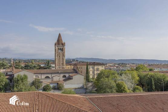 Appartamento di lusso  PANORAMICO PIANO ALTO CON BOX AUTO IN VENDITA Verona (centro citt&agrave;)